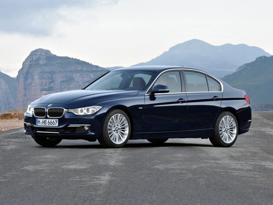 BMW 328i Sedan Luxury Line 2012 года  (фото 13 из 20)